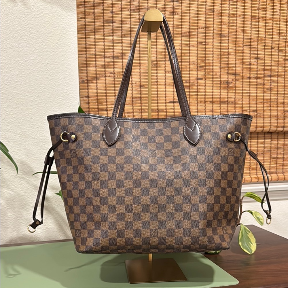 Louis Vuitton Damier Neverfull, MM